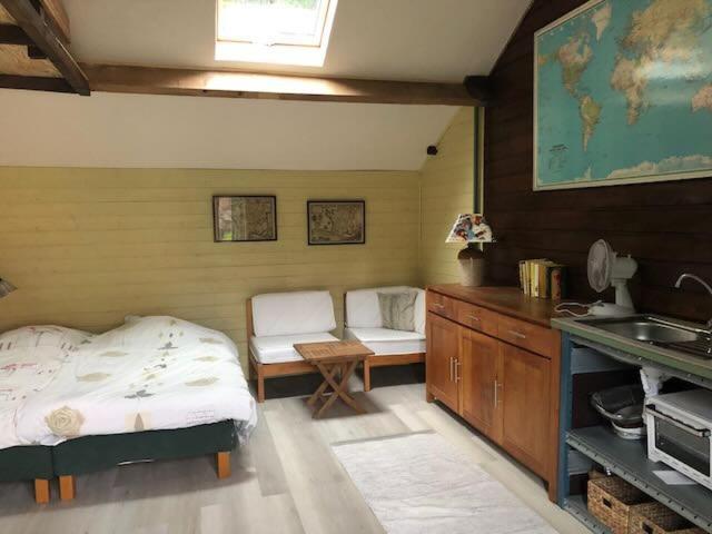Sainte-Nathalène Le Bon Chemin Ateliers 아파트 외부 사진