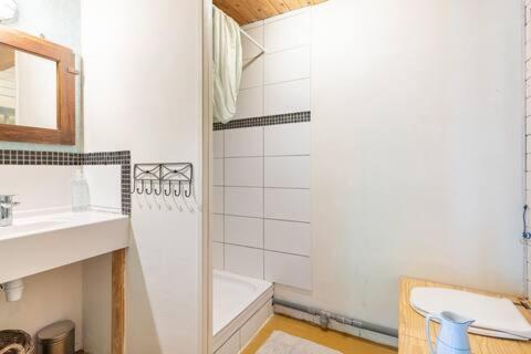 Sainte-Nathalène Le Bon Chemin Ateliers 아파트 외부 사진
